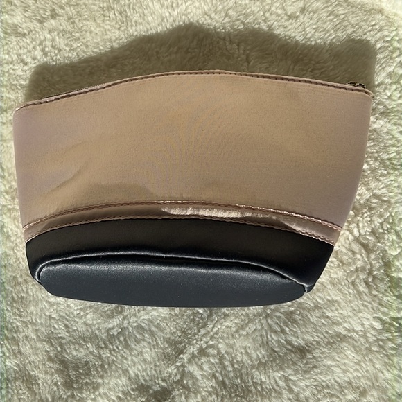 Lancôme Paris blush makeup bag - Picture 3 of 4